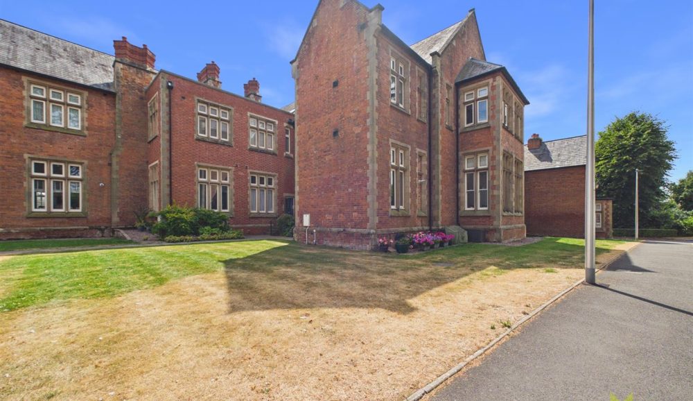 83 Leighton Park, Shrewsbury, SY3 5FS For Sale