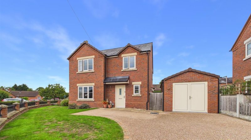28 Leek Street, Shrewsbury, SY4 5EP For Sale