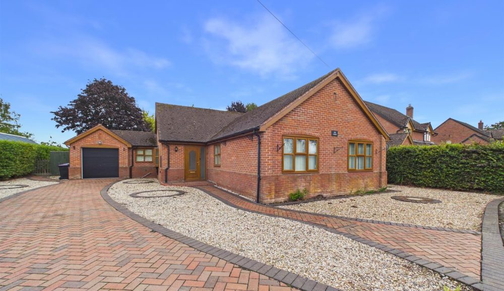 Oak Lodge , Shrewsbury, SY4 2AA For Sale Oak Lodge , Shrewsbury, SY4 2AA For Sale