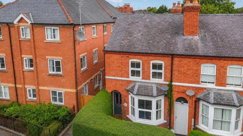 105 Beatrice Street, Oswestry, SY11 1HP For Sale