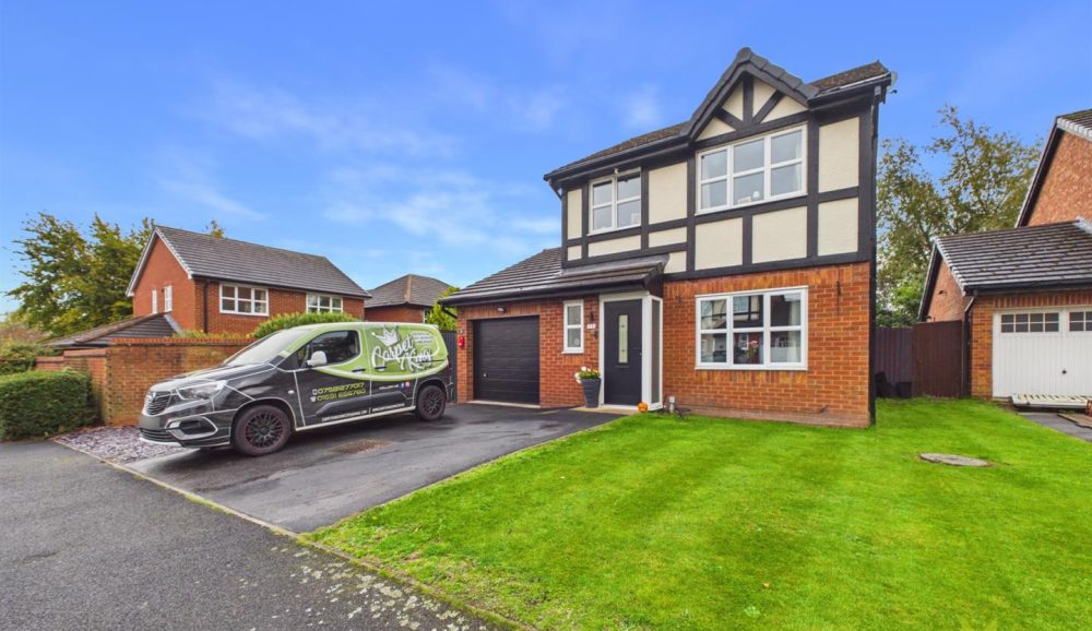 3 Old Mill Avenue, Oswestry, SY10 9LY For Sale 3 Old Mill Avenue, Oswestry, SY10 9LY For Sale