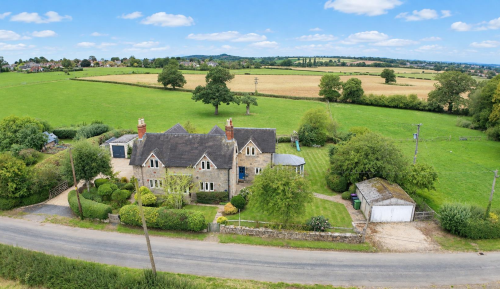 Rowan Cottage 8 Wem Road, Shrewsbury, SY4 3JH For Sale Rowan Cottage 8 Wem Road, Shrewsbury, SY4 3JH For Sale