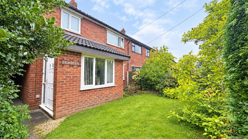 18 West Place, Oswestry, SY11 3NR For Sale